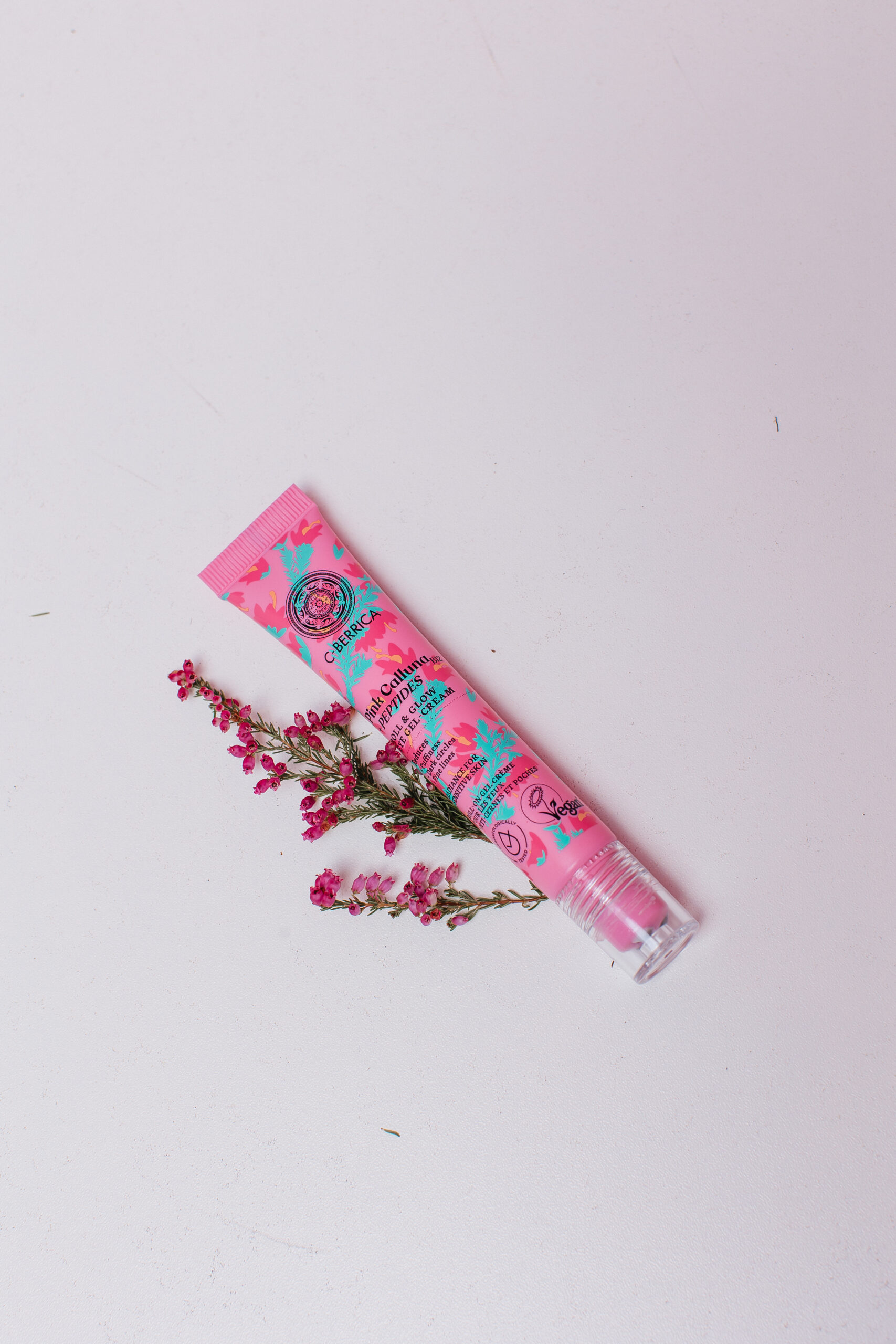 NATURA SIBERICA C-Berrica Pink Calluna Gel-crème pour les yeux Roll And Glow, 20 ml – Image 9